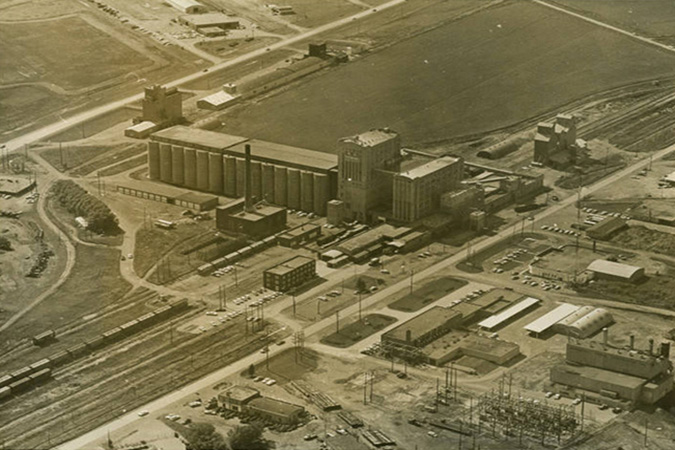 Aerial view of the mill and elevator in 1963. Courtesy of State Historical Society of North Dakota. Aerial view of the mill and elevator in 1963. Courtesy of State Historical Society of North Dakota.